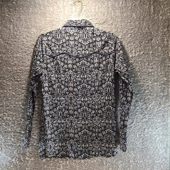 Cowgirl Up Western Shirt Women Size Medium Floral Snap Buttons Long Sleeve - Picture 2 of 10